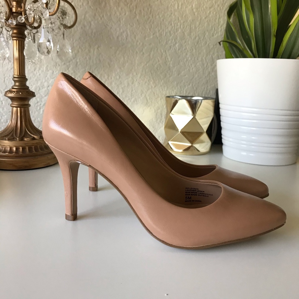 Nude Pumps 😍